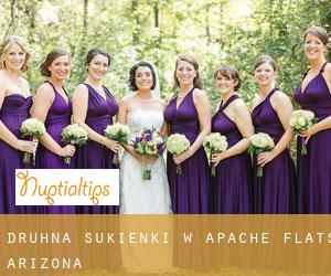 Druhna sukienki w Apache Flats (Arizona)