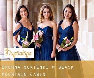 Druhna sukienki w Black Mountain Cabin