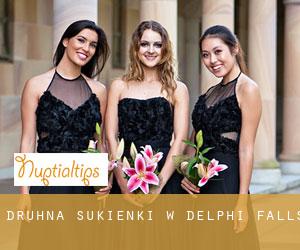 Druhna sukienki w Delphi Falls